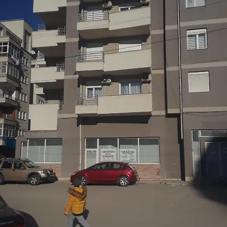 Jon Apartment *