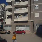Jon Апартаменты *